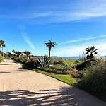Apartmán Costalita Beachside Two Bedroom *