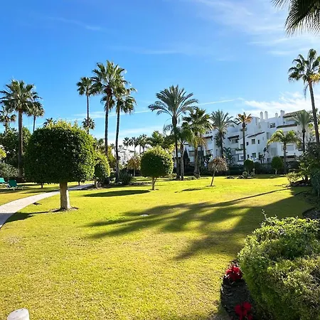 Costalita Beachside Two Bedroom Apartman