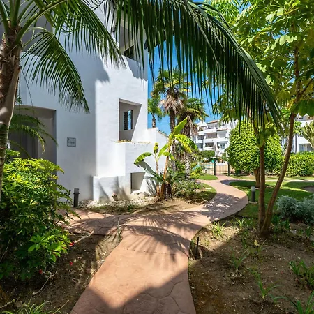 Apartman Costalita Beachside Two Bedroom Estepona