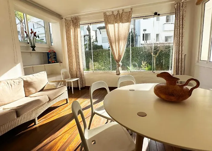 Costalita Beachside Two Bedroom * Estepona